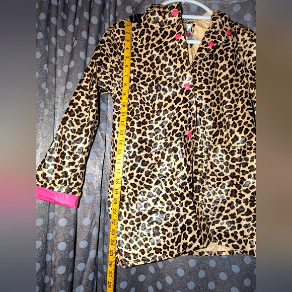 Hooded Raincoat OS 8-10 - Picture 3 of 10